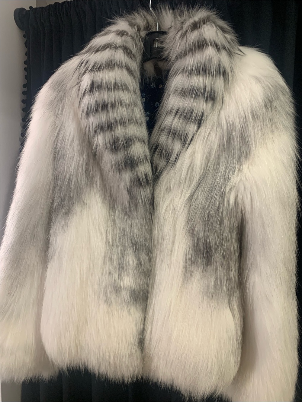 Luxury Marble Fox Fur Jacket - Women - Picture 9 of 9